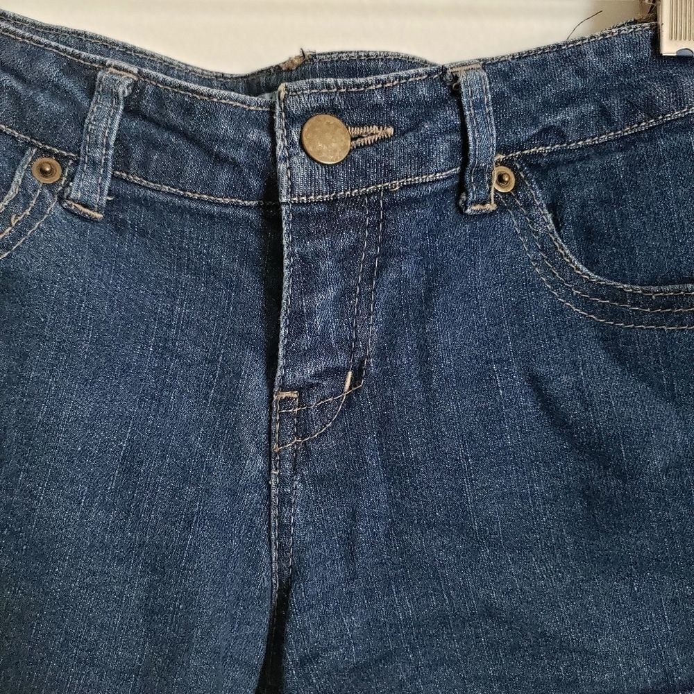 Jean Shorts - Picture 3 of 7